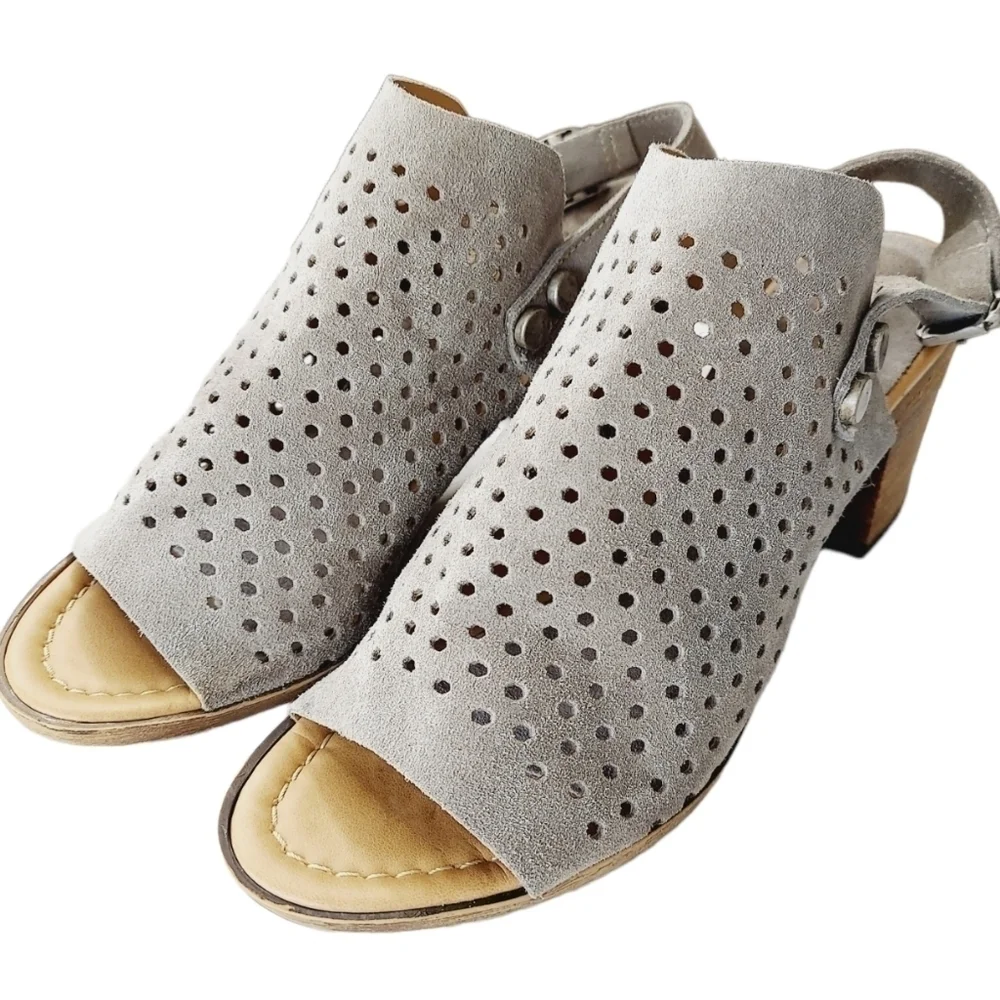Sophia Milano Perforated Sandals Block Heel Womens Size 7 M Taupe Nubuck Leather